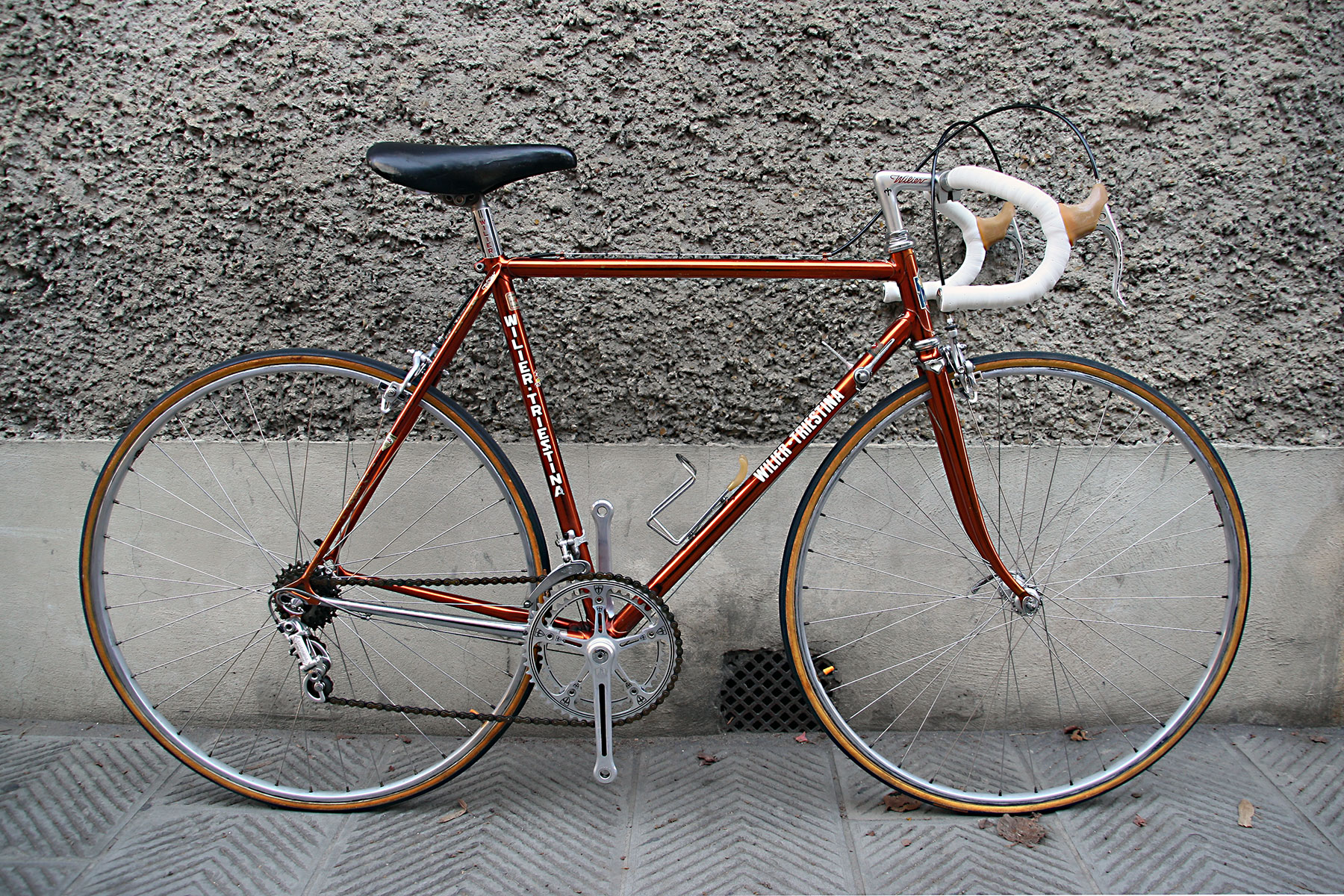 01_wilier_triestina_ramata_campagnolo_oro_record_steel