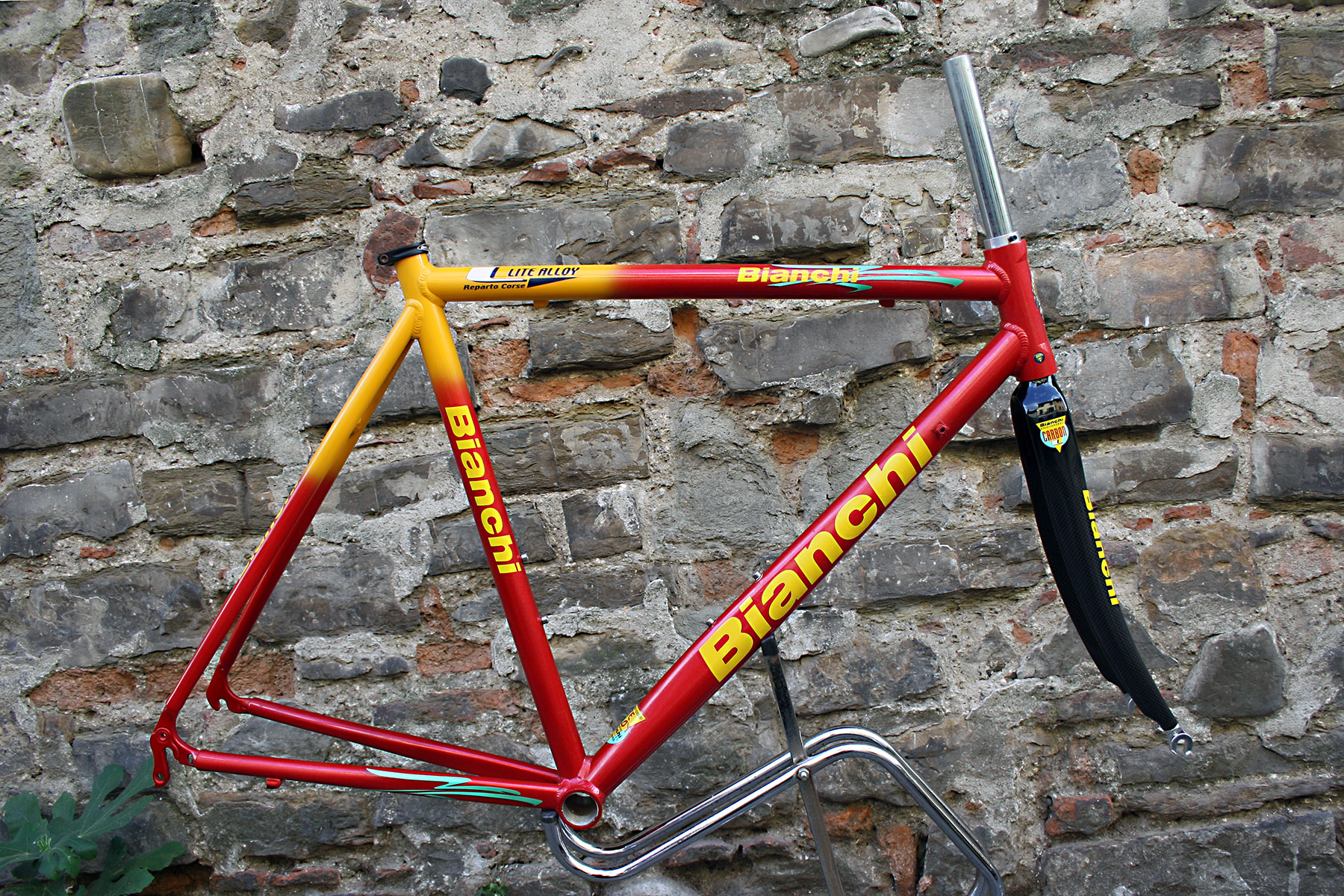 01_bianchi_new_old_stock_megapro_L_dedacciai_milano